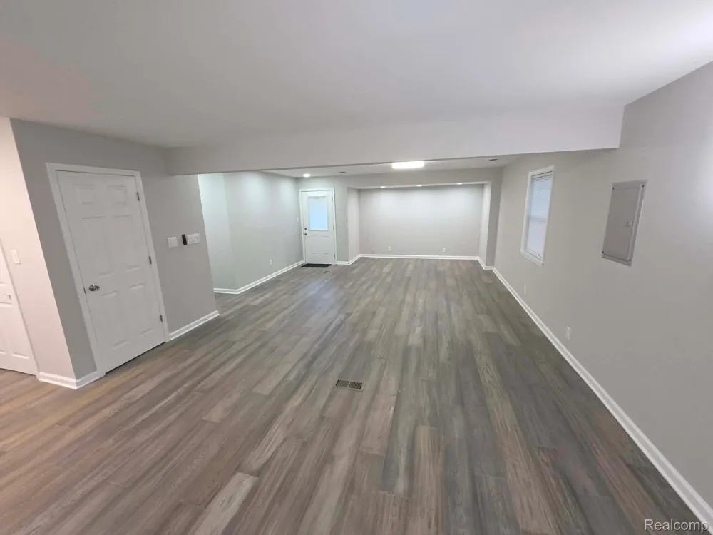 2564 Mueller Road Orion Charter Township, MI 48359