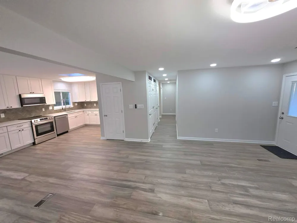 2564 Mueller Road Orion Charter Township, MI 48359
