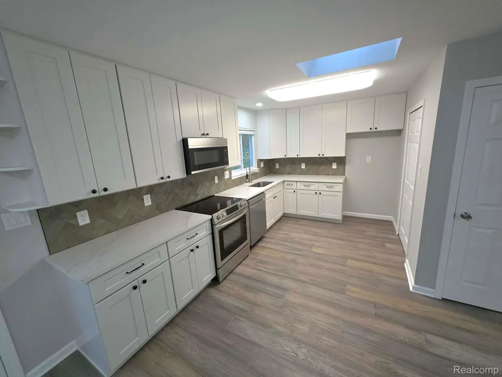 2564 Mueller Road Orion Charter Township, MI 48359
