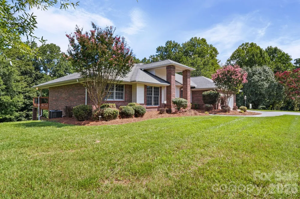 3008 Eaker Drive Cherryville, NC 28021