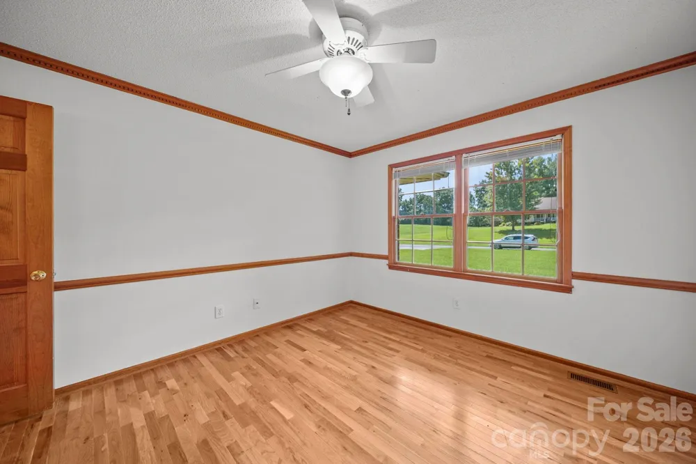 3008 Eaker Drive Cherryville, NC 28021
