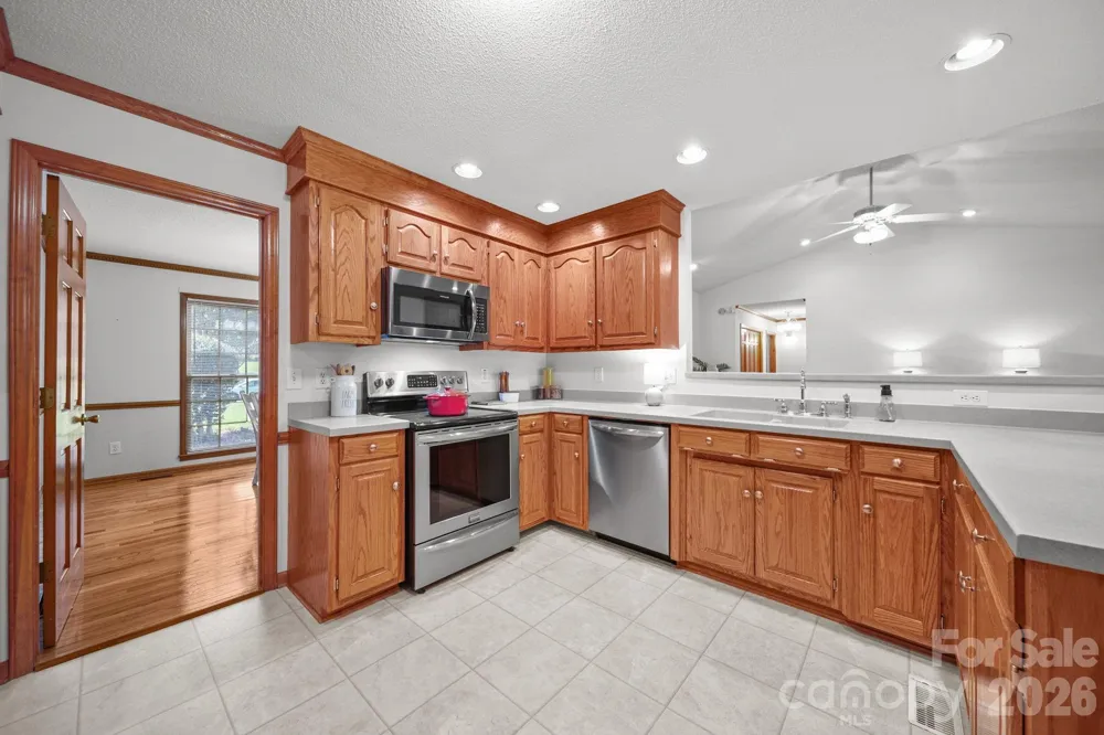 3008 Eaker Drive Cherryville, NC 28021