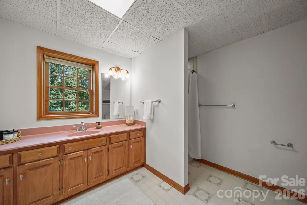 3008 Eaker Drive Cherryville, NC 28021