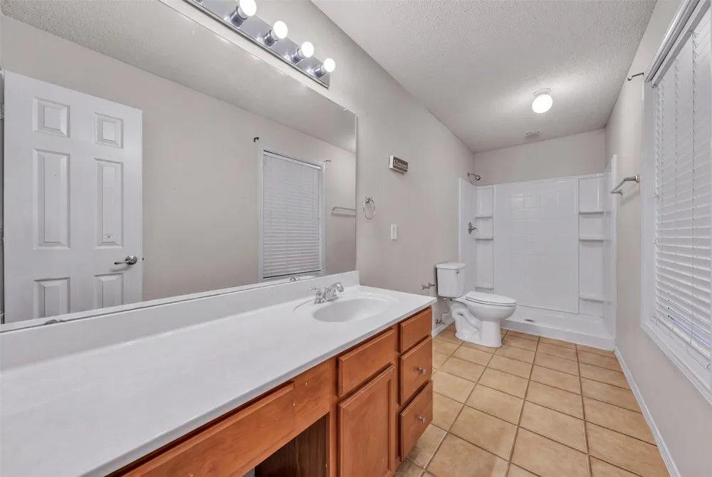 808 Flamingo Drive Saginaw, TX 76131