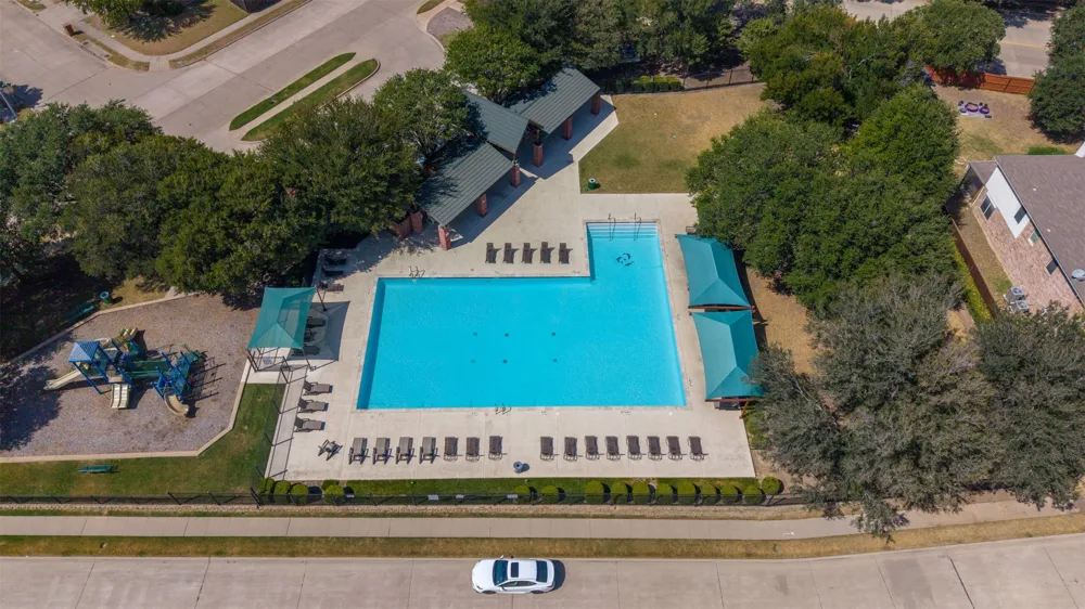 808 Flamingo Drive Saginaw, TX 76131