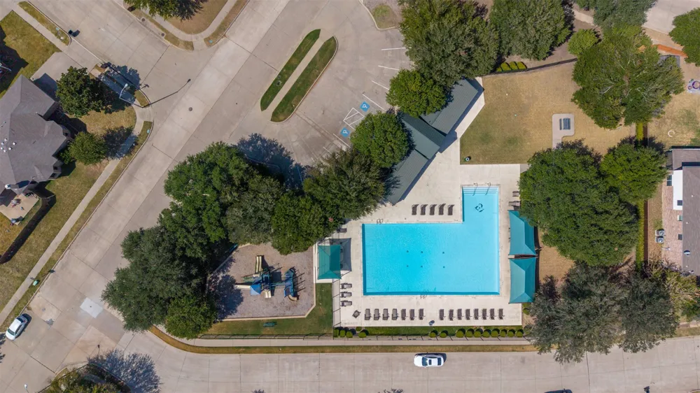 808 Flamingo Drive Saginaw, TX 76131