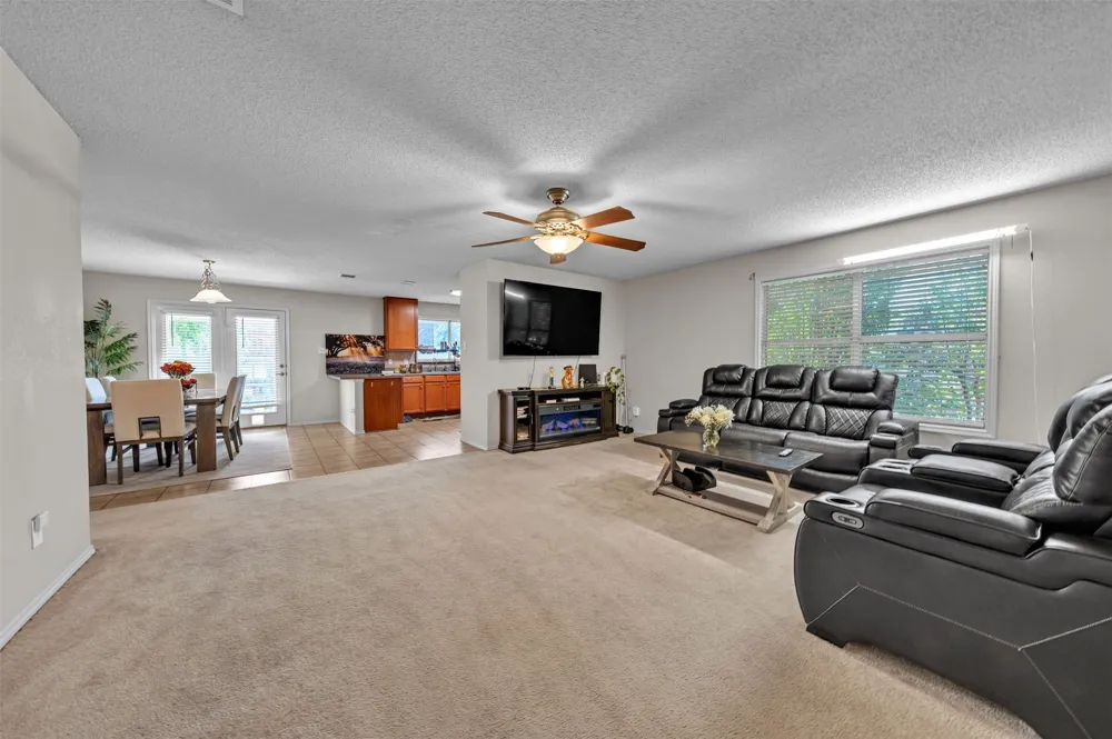 808 Flamingo Drive Saginaw, TX 76131