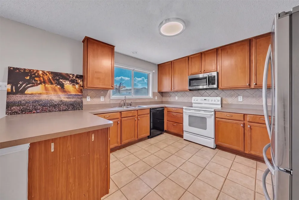 808 Flamingo Drive Saginaw, TX 76131