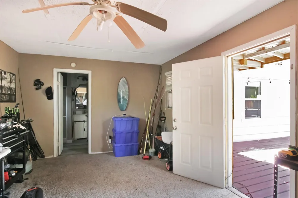 306 W Houston Avenue Pasadena, TX 77502
