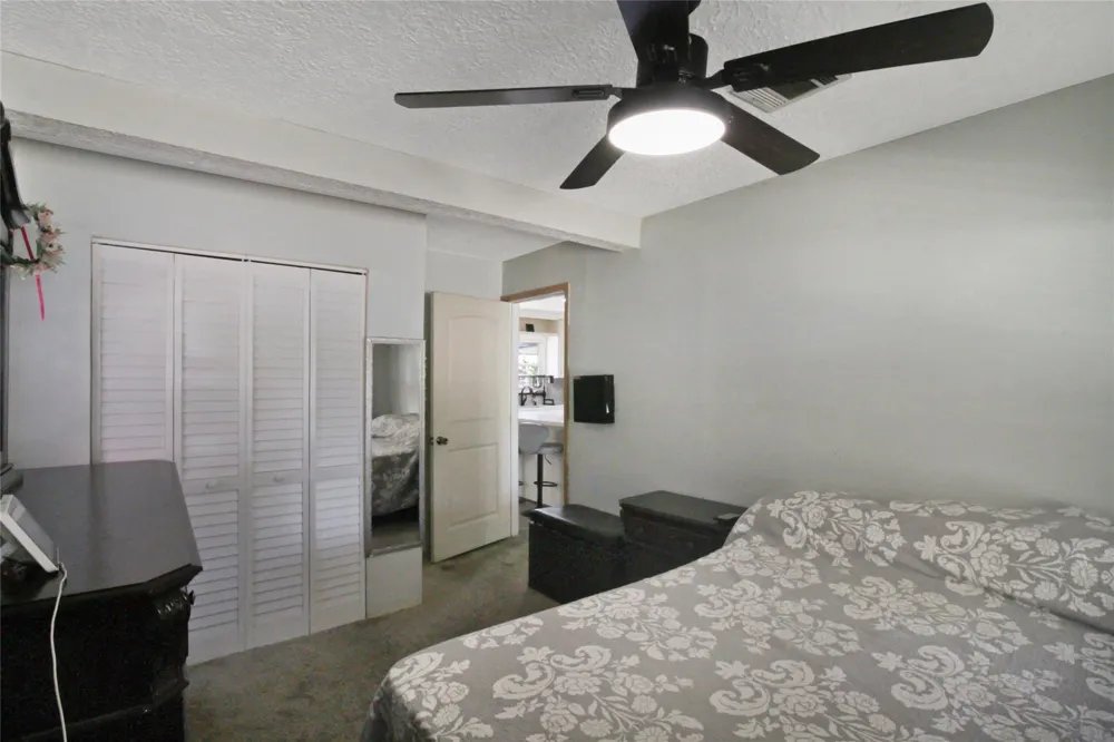 306 W Houston Avenue Pasadena, TX 77502
