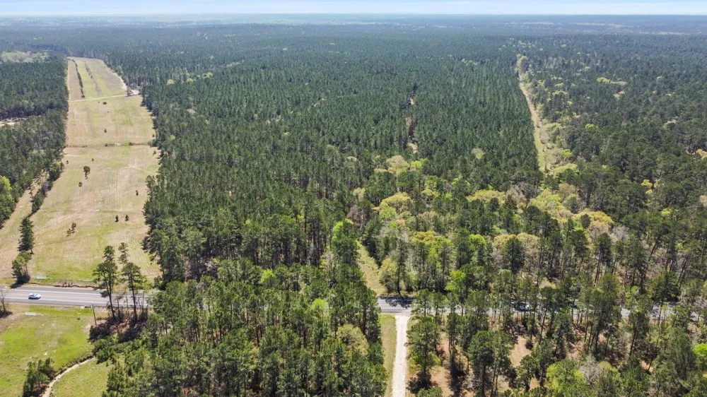 214 Hunters Hill Road Oakhurst, TX 77359