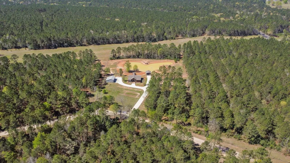 214 Hunters Hill Road Oakhurst, TX 77359