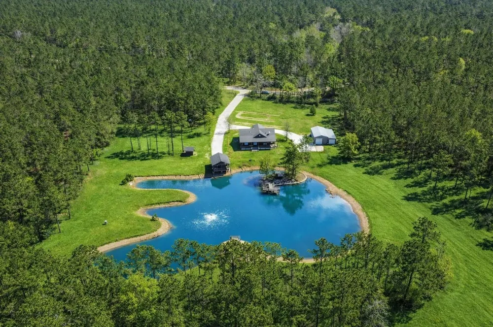 214 Hunters Hill Road Oakhurst, TX 77359