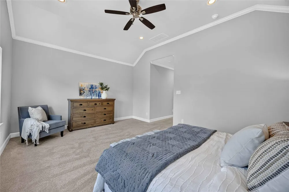 5525 Katy Freeway Houston, TX 77007