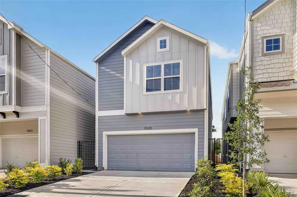 5525 Katy Freeway Houston, TX 77007