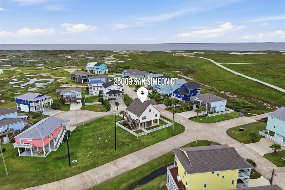 25003 San Simeon Court Galveston, TX 77554