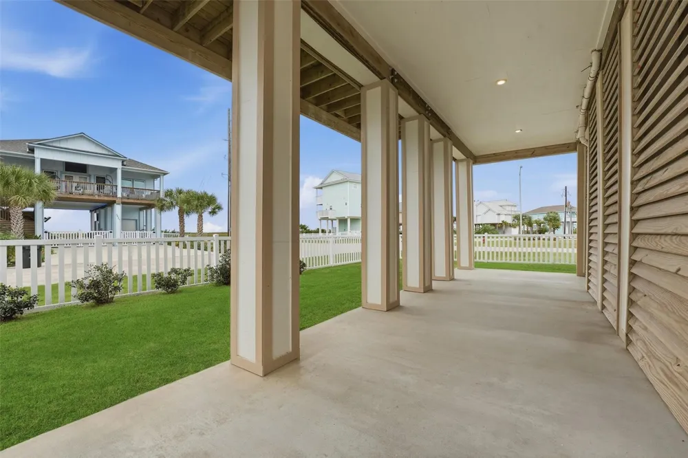 25003 San Simeon Court Galveston, TX 77554