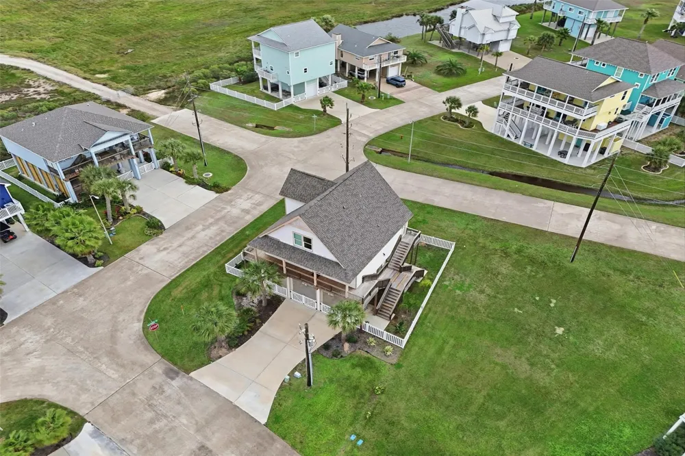 25003 San Simeon Court Galveston, TX 77554