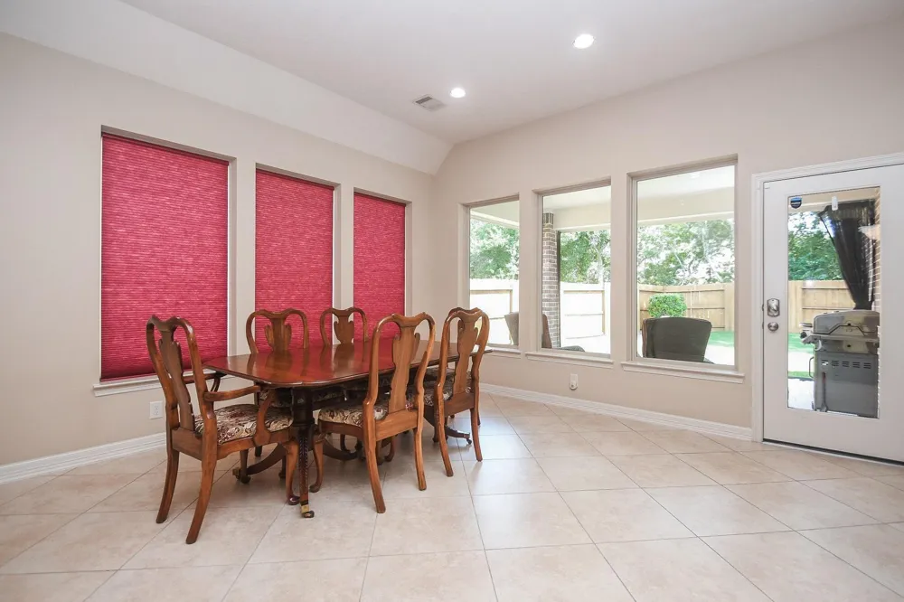 6915 Argonne Trail Sugar Land, TX 77479