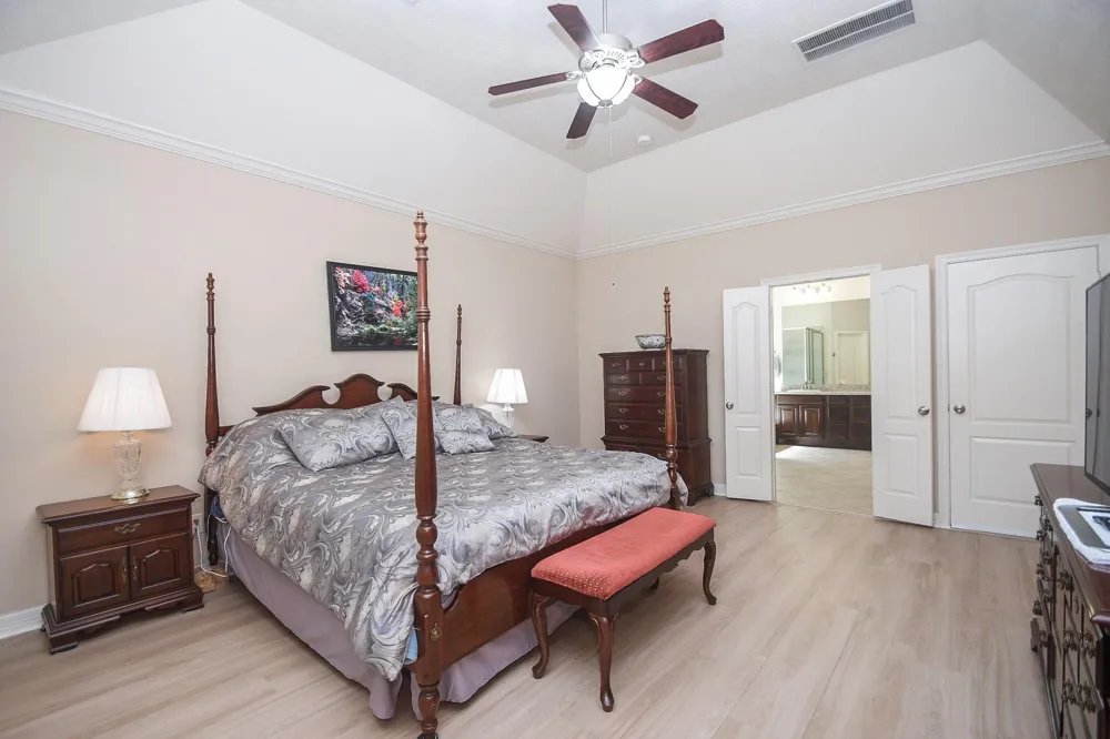 6915 Argonne Trail Sugar Land, TX 77479