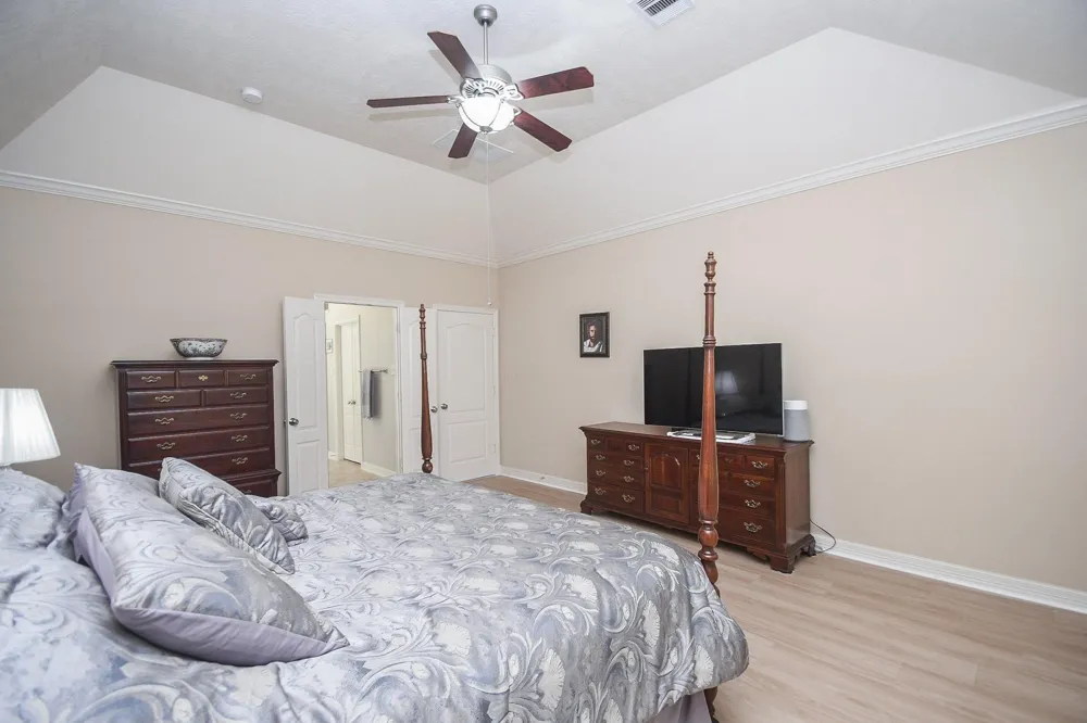 6915 Argonne Trail Sugar Land, TX 77479