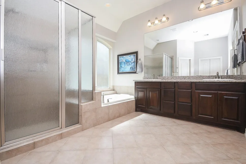 6915 Argonne Trail Sugar Land, TX 77479