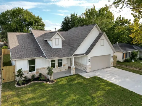 7438 Stephanie Drive