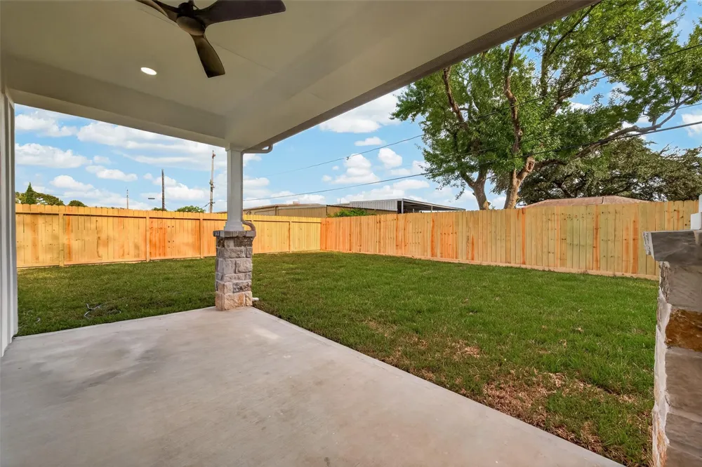 7438 Stephanie Drive Deer Park, TX 77536