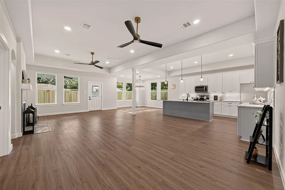 7438 Stephanie Drive Deer Park, TX 77536