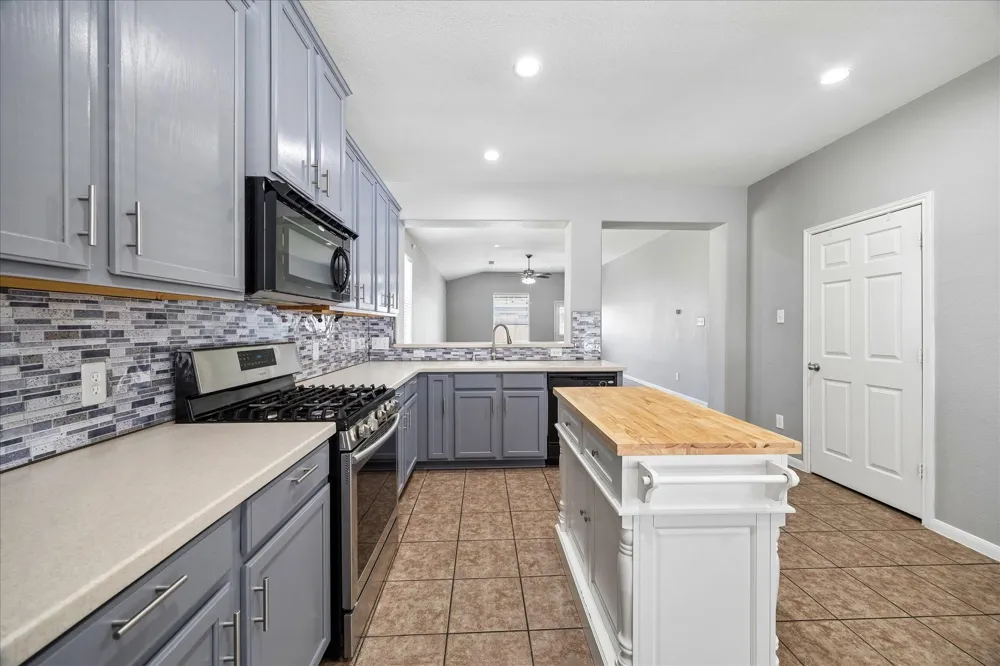 21316 Timber Bluff Court Porter, TX 77365