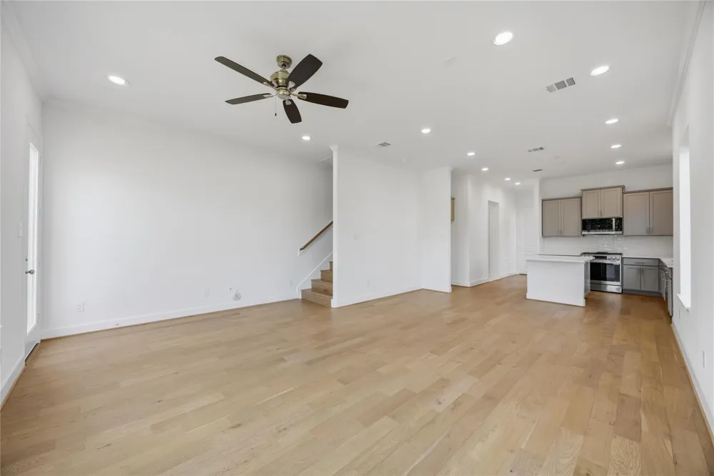 5676 Nolda Street Houston, TX 77007