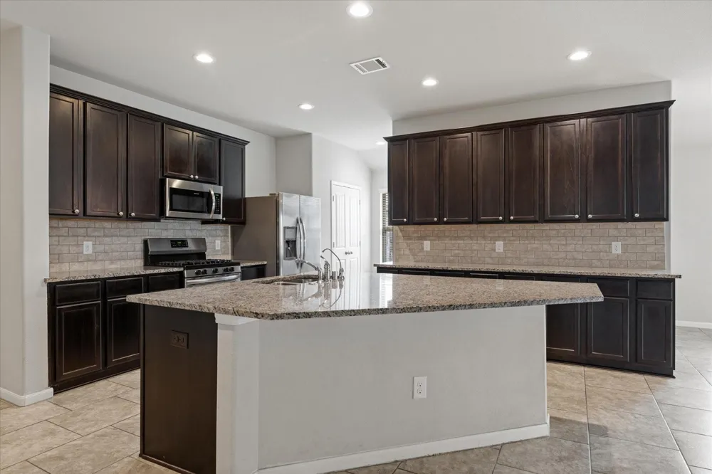 3010 Specklebelly Drive Baytown, TX 77521