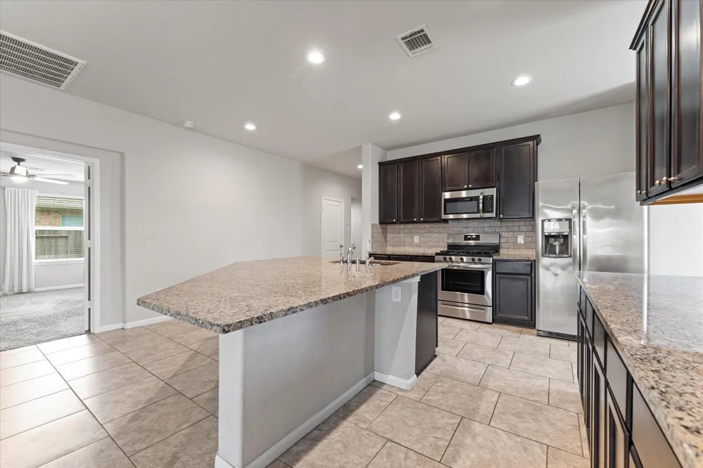 3010 Specklebelly Drive Baytown, TX 77521