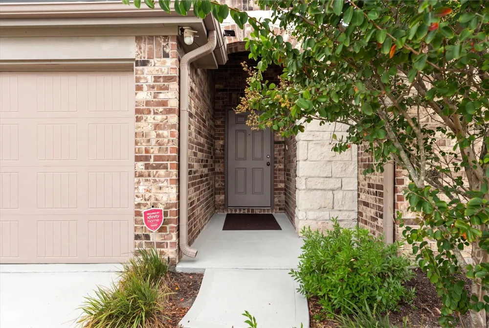 3010 Specklebelly Drive Baytown, TX 77521
