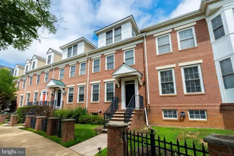124 BURNET CRES