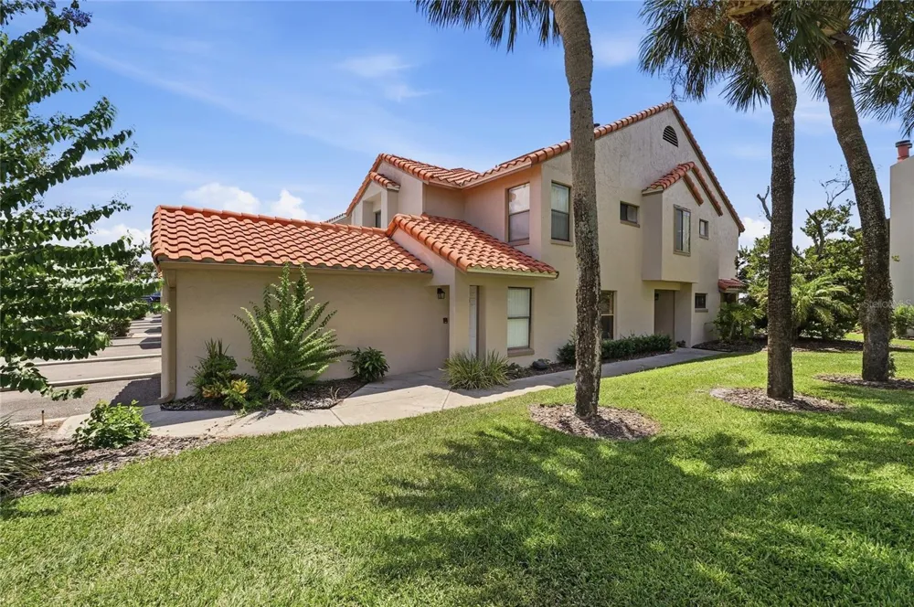 701 MAGNOLIA PLACE Winter Haven, FL 33884
