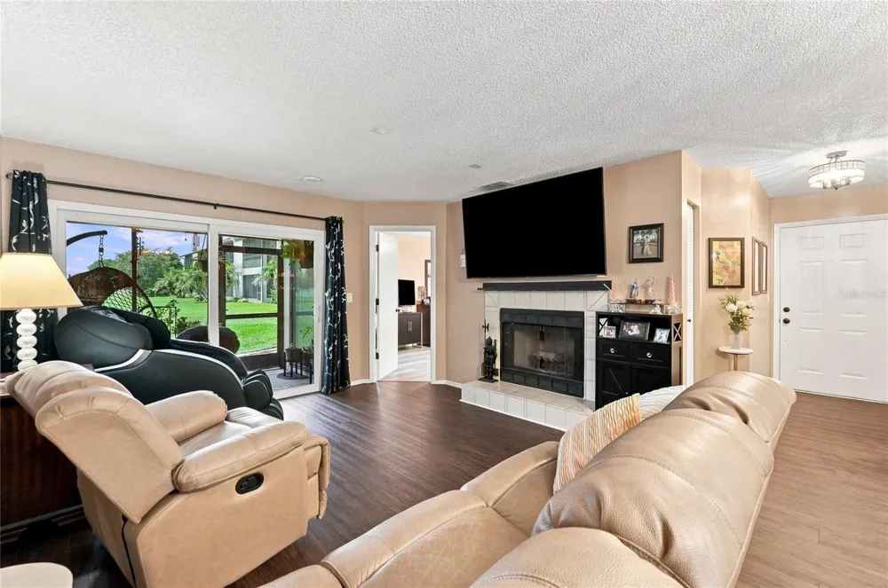 701 MAGNOLIA PLACE Winter Haven, FL 33884