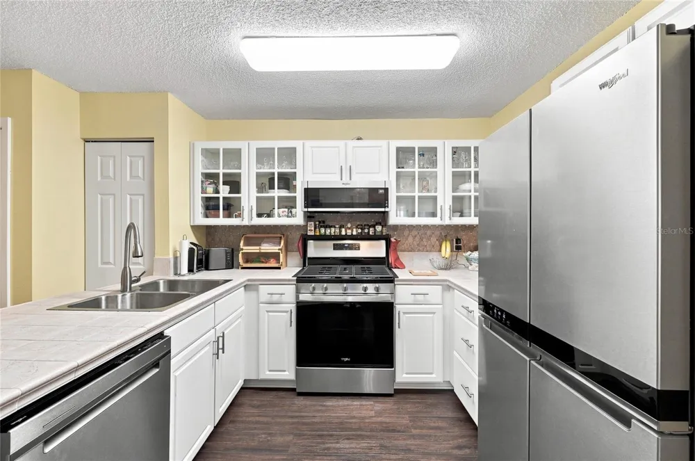 701 MAGNOLIA PLACE Winter Haven, FL 33884