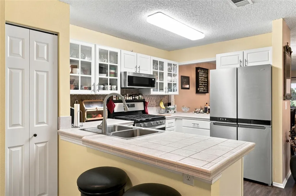 701 MAGNOLIA PLACE Winter Haven, FL 33884