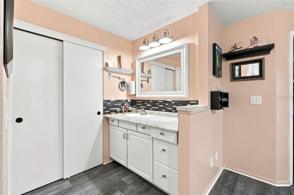 701 MAGNOLIA PLACE Winter Haven, FL 33884