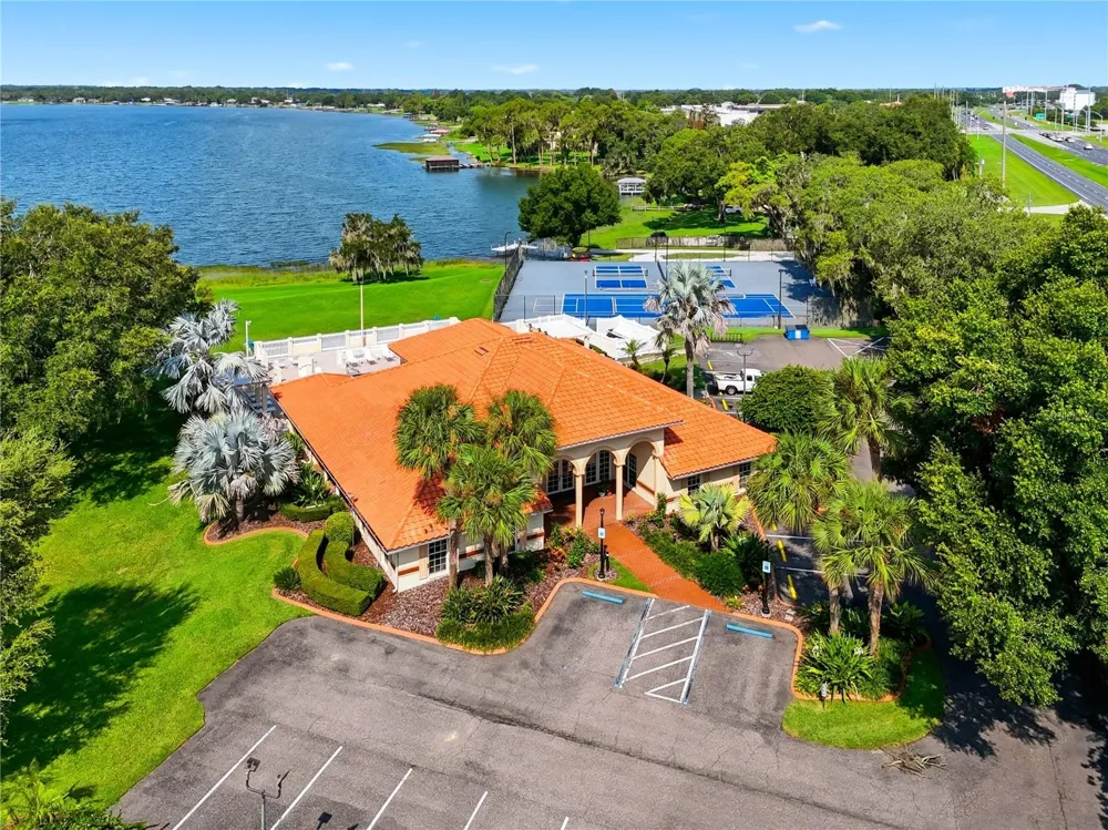 701 MAGNOLIA PLACE Winter Haven, FL 33884