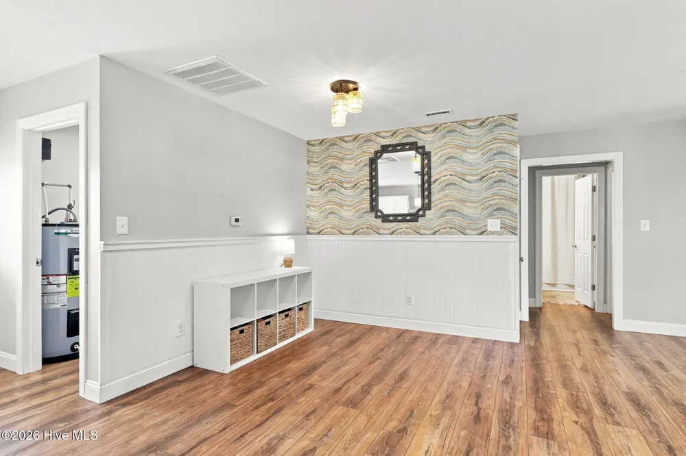 1422 Harkers Island Road Beaufort, NC 28516