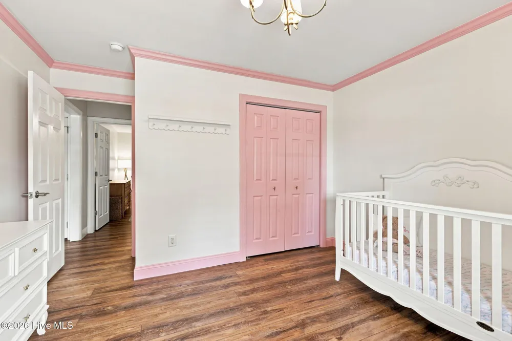 1422 Harkers Island Road Beaufort, NC 28516