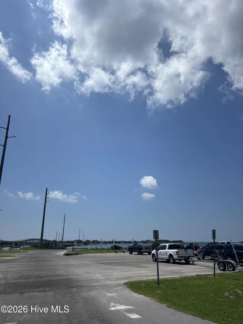 1422 Harkers Island Road Beaufort, NC 28516