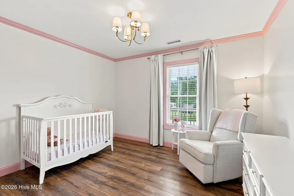 1422 Harkers Island Road Beaufort, NC 28516