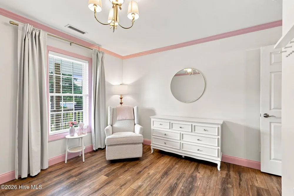 1422 Harkers Island Road Beaufort, NC 28516
