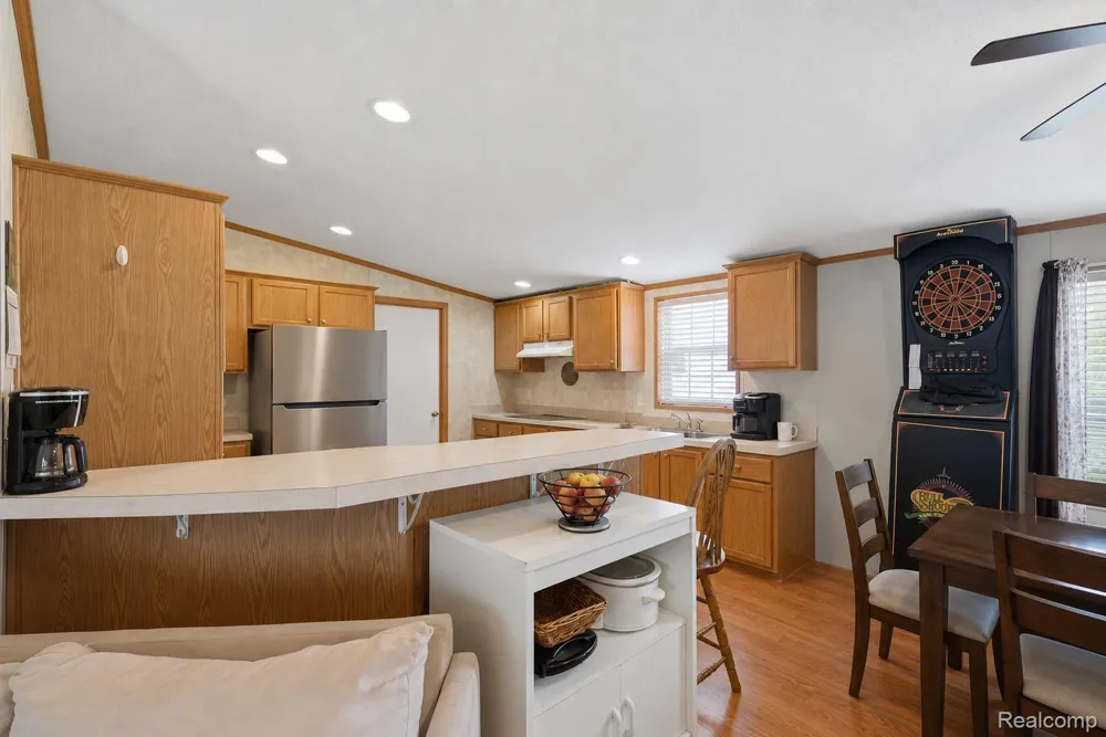 29643 Carousel Street Novi City, MI 48377