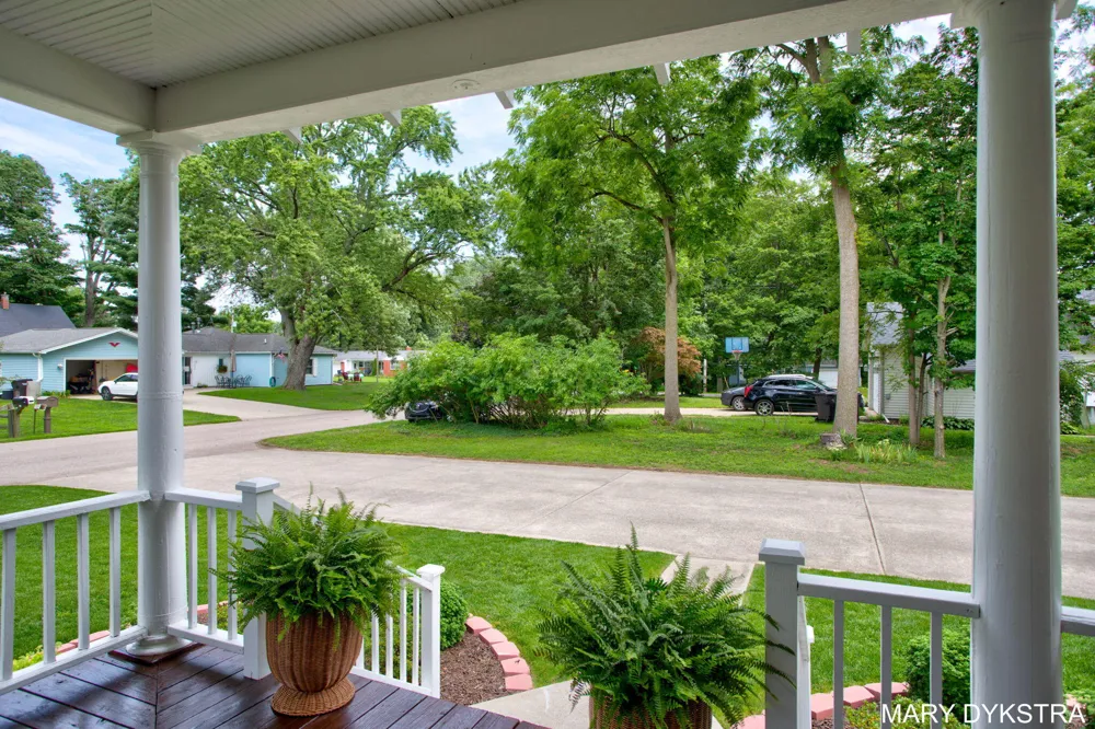 1718 Summit Street Park Township, MI 49423