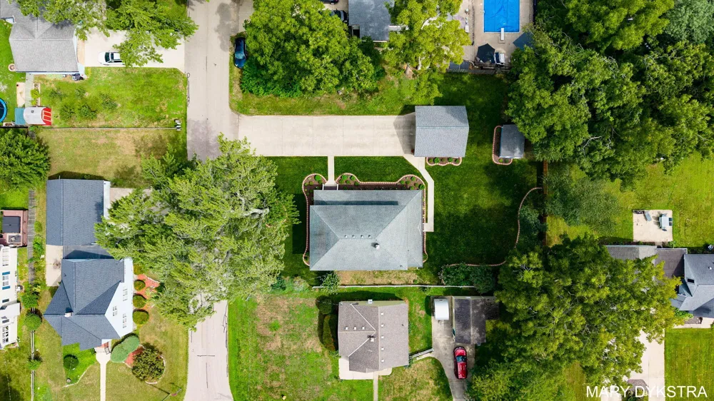 1718 Summit Street Park Township, MI 49423