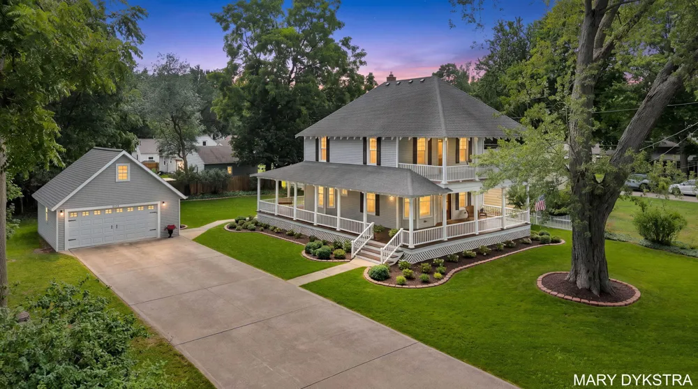 1718 Summit Street Park Township, MI 49423